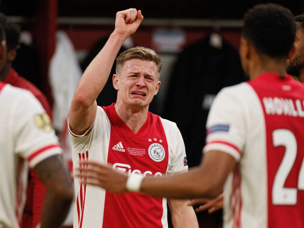 背後的教練 背後的教練